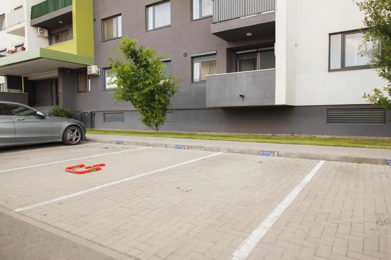 Pinkwood Harmony Appartement Oradea Buitenkant foto