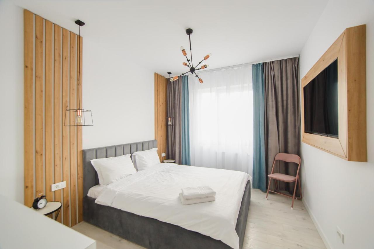 Pinkwood Harmony Appartement Oradea Buitenkant foto