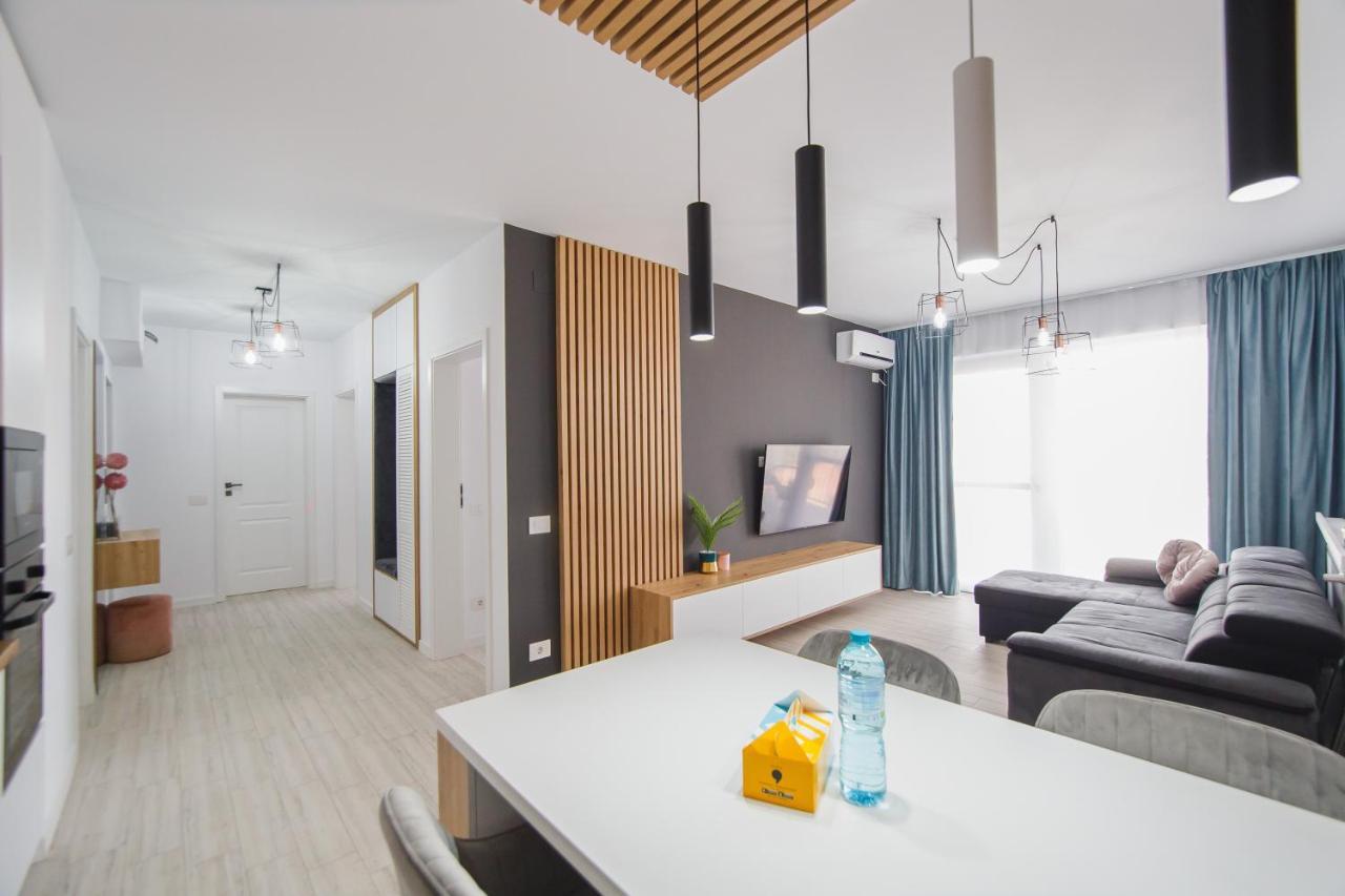 Pinkwood Harmony Appartement Oradea Buitenkant foto