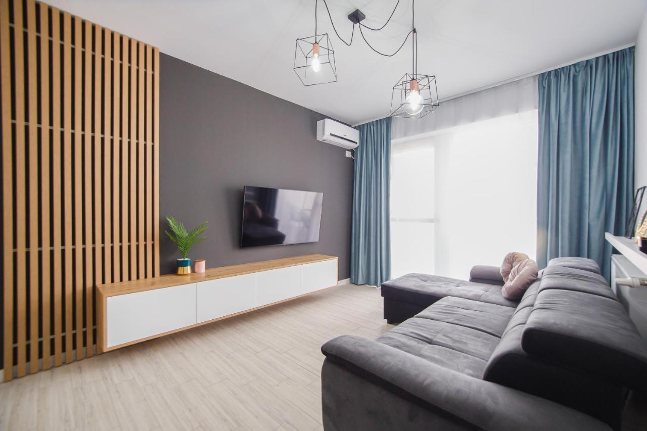 Pinkwood Harmony Appartement Oradea Buitenkant foto